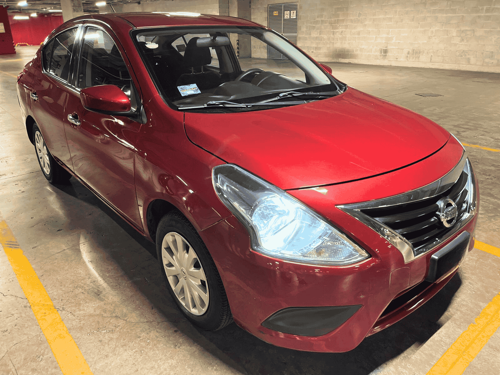 NISSAN VERSA